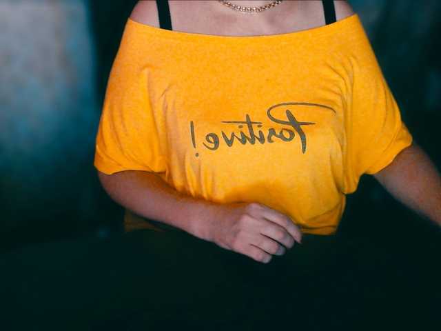 Live sex webcam photo for Alisa1917 #276409863