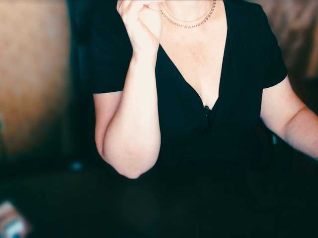 Live sex webcam photo for Alisa1917 #276434102