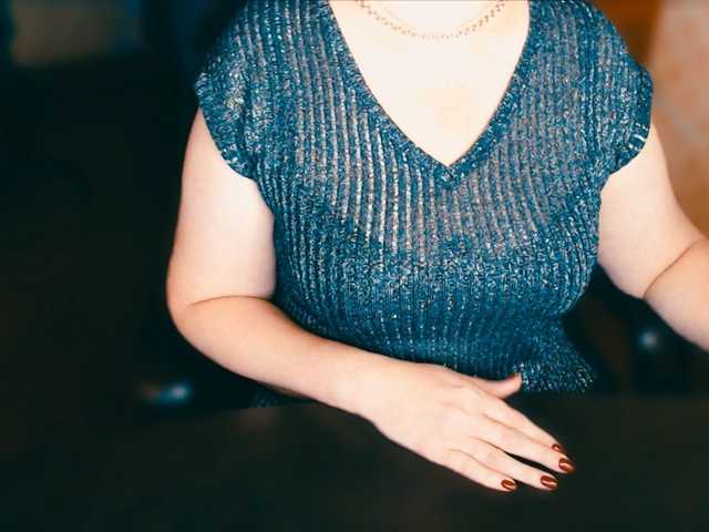 Live sex webcam photo for Alisa1917 #276514719