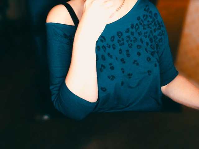 Live sex webcam photo for Alisa1917 #276522148