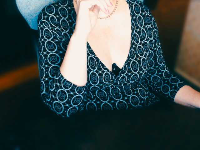 Live sex webcam photo for Alisa1917 #276711568