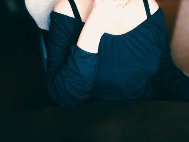 Live sex webcam photo for Alisa1917 #276759365