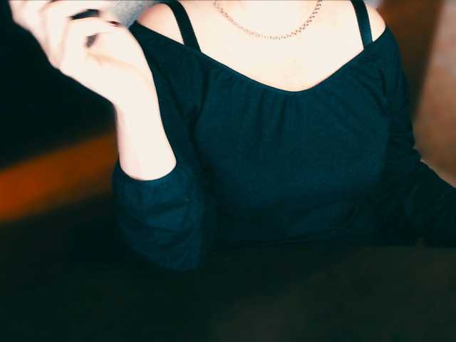 Live sex webcam photo for Alisa1917 #276865251