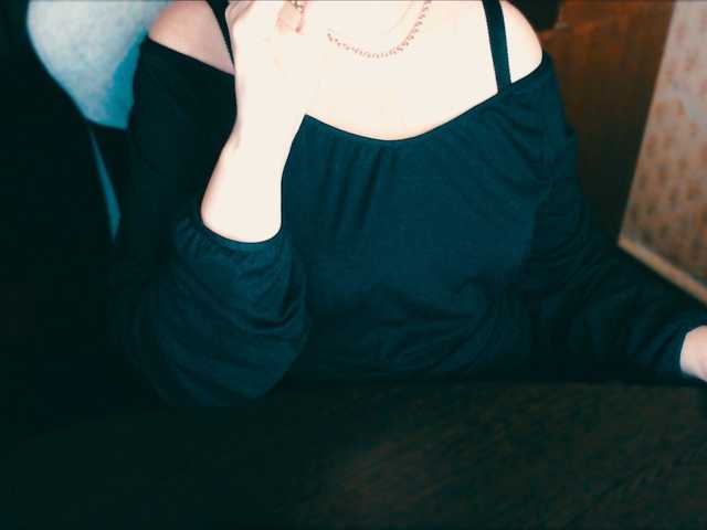 Live sex webcam photo for Alisa1917 #276956401