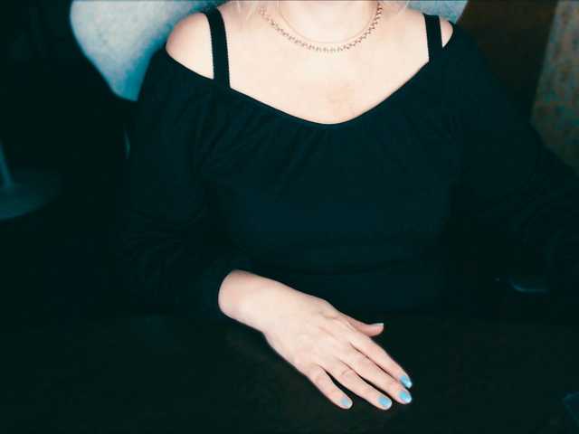 Live sex webcam photo for Alisa1917 #277271284