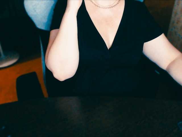 Live sex webcam photo for Alisa1917 #277278496