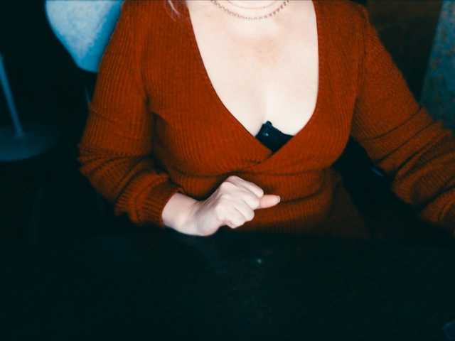 Live sex webcam photo for Alisa1917 #277303608