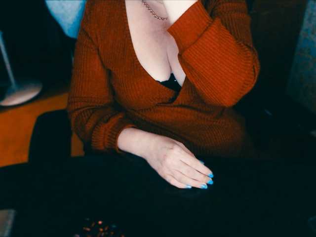 Live sex webcam photo for Alisa1917 #277305651