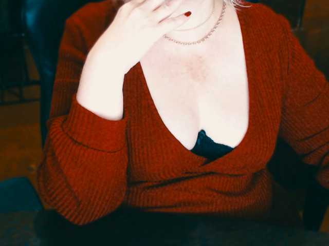 Live sex webcam photo for Alisa1917 #290242204