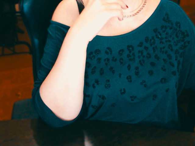 Live sex webcam photo for Alisa1917 #290324126