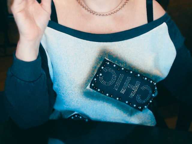 Live sex webcam photo for Alisa1917 #290480351