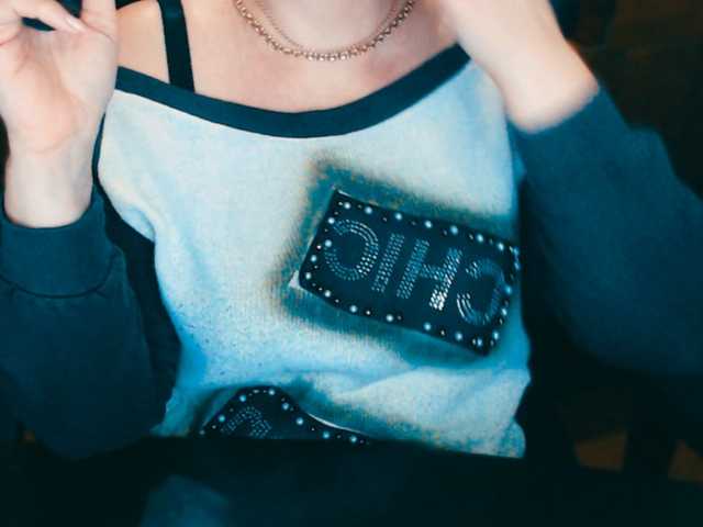 Live sex webcam photo for Alisa1917 #290482388