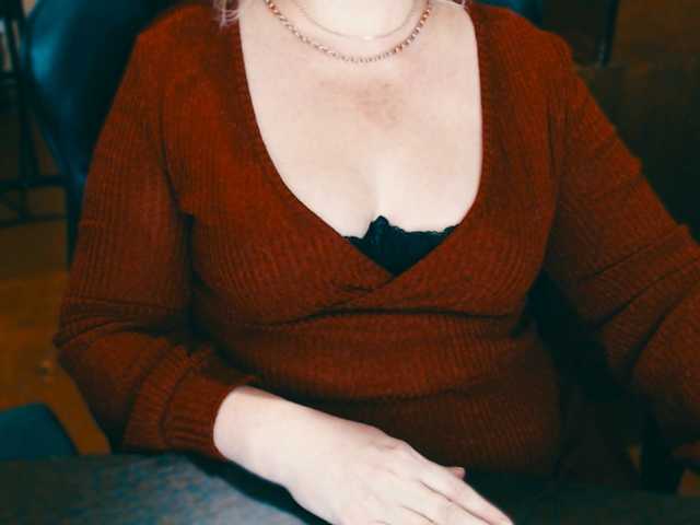 Live sex webcam photo for Alisa1917 #290569791