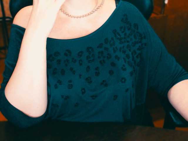 Live sex webcam photo for Alisa1917 #290609326