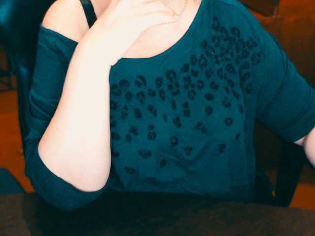 Live sex webcam photo for Alisa1917 #290717157