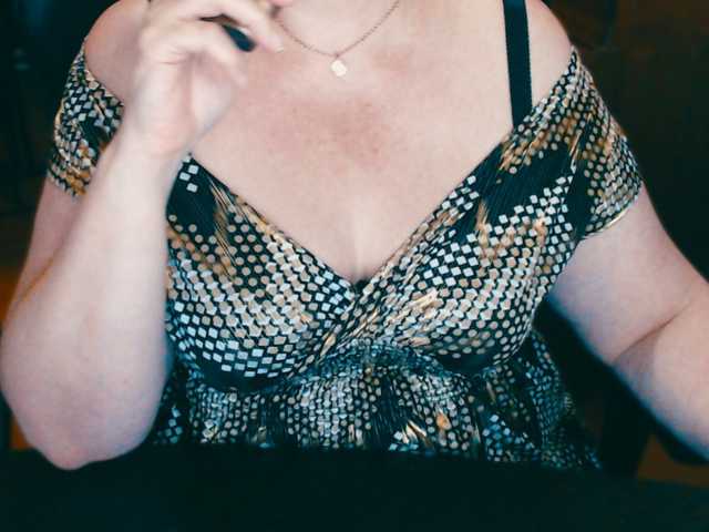 Live sex webcam photo for Alisa1917 #290751857