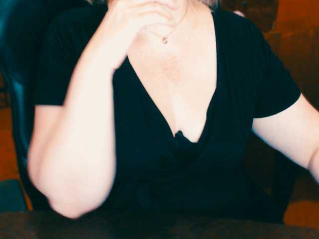 Live sex webcam photo for Alisa1917 #290772286