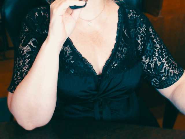 Live sex webcam photo for Alisa1917 #290805754