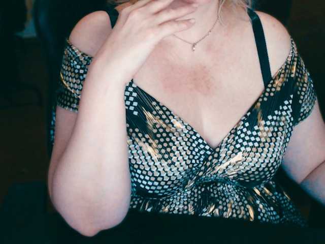 Live sex webcam photo for Alisa1917 #291184910