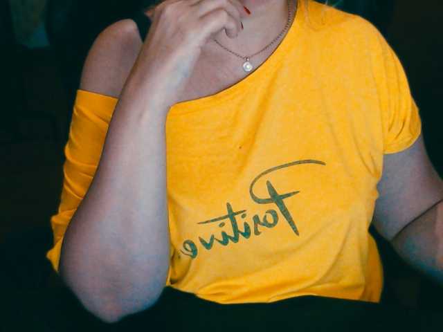 Live sex webcam photo for Alisa1917 #291339168