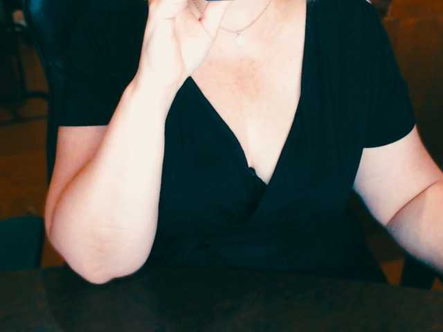 Live sex webcam photo for Alisa1917 #291377482