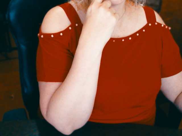 Live sex webcam photo for Alisa1917 #291384442