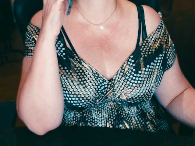 Live sex webcam photo for Alisa1917 #291489456