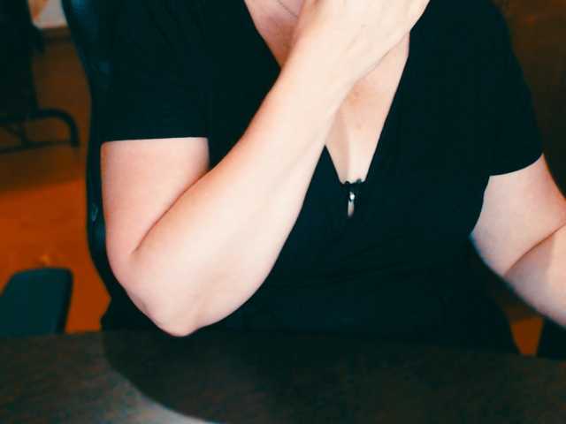 Live sex webcam photo for Alisa1917 #291508769