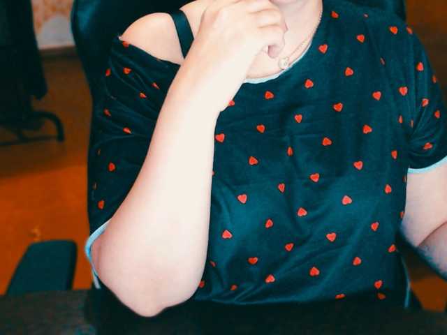 Live sex webcam photo for Alisa1917 #291536138