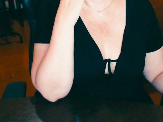 Live sex webcam photo for Alisa1917 #291569411