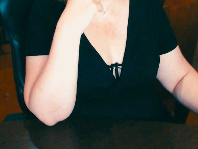 Live sex webcam photo for Alisa1917 #291655487