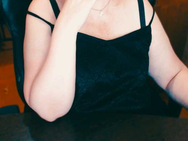 Live sex webcam photo for Alisa1917 #291777535