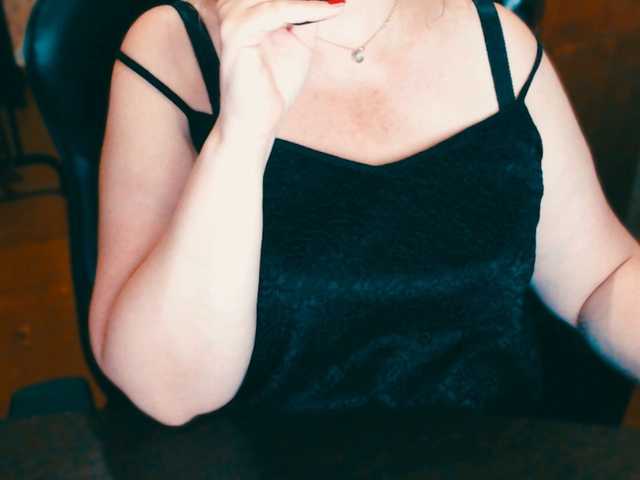 Live sex webcam photo for Alisa1917 #291779280