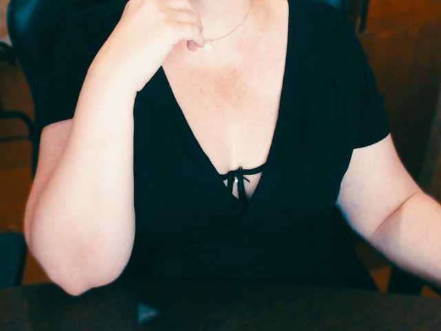 Live sex webcam photo for Alisa1917 #291900087