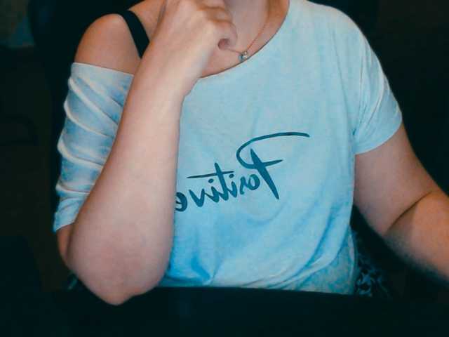 Live sex webcam photo for Alisa1917 #291973779