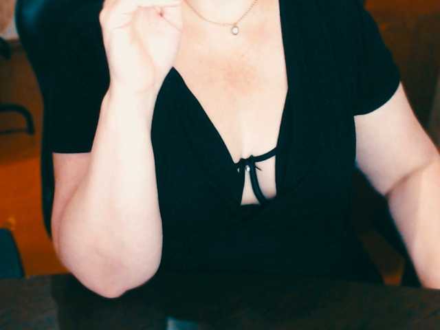 Live sex webcam photo for Alisa1917 #292121425