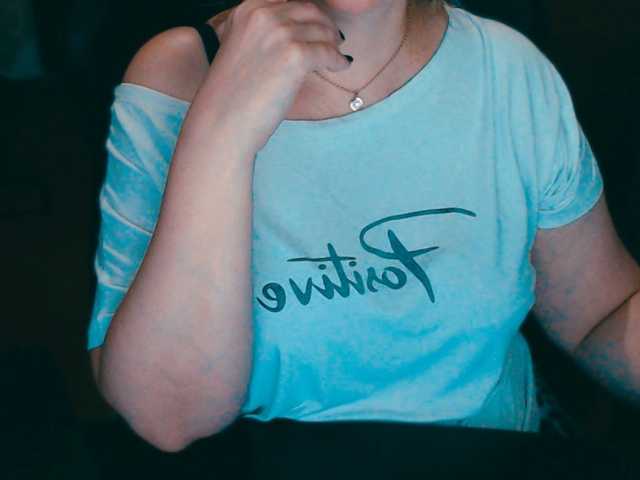 Live sex webcam photo for Alisa1917 #292135380