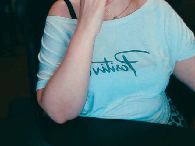 Live sex webcam photo for Alisa1917 #292157215