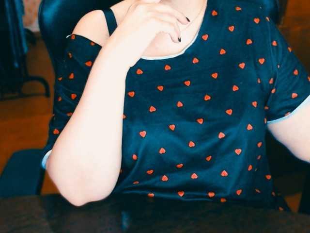 Live sex webcam photo for Alisa1917 #292185136