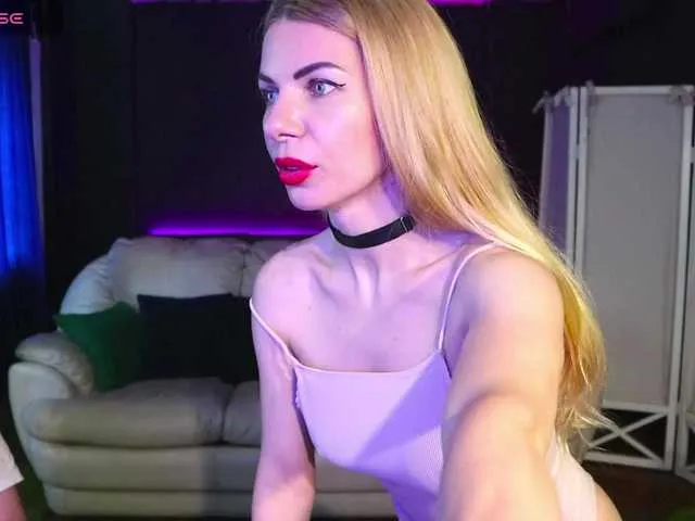 Live sex webcam photo for AlisaAleks #291225347