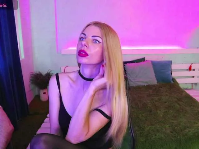 Live sex webcam photo for AlisaAleks #291663283