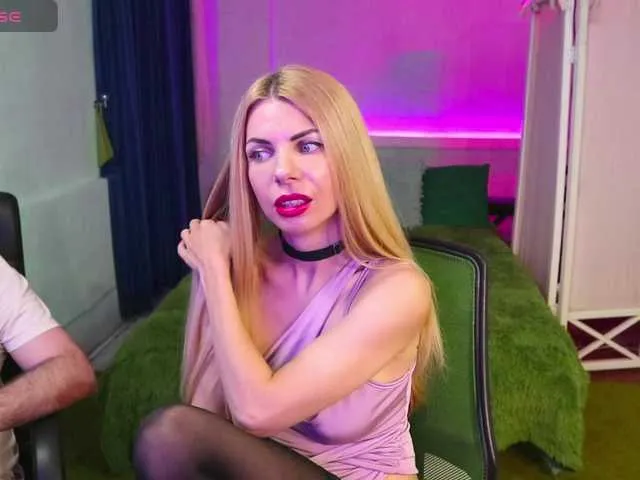 Live sex webcam photo for AlisaAleks #291761484