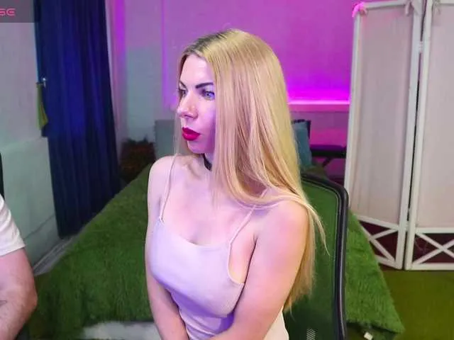 Live sex webcam photo for AlisaAleks #291933820