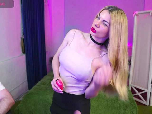 Live sex webcam photo for AlisaAleks #292022436