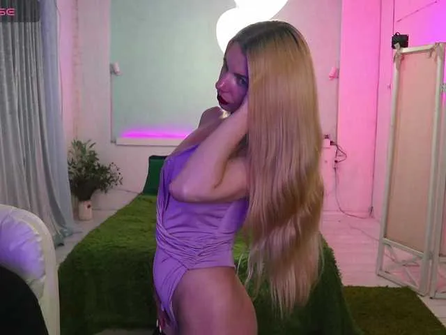 Live sex webcam photo for AlisaAleks #293762990