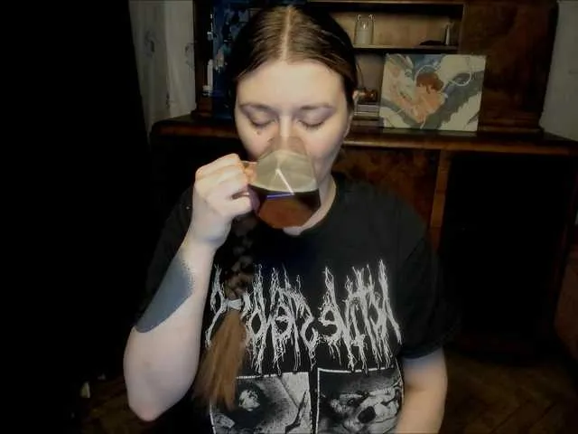 Live sex webcam photo for AlisaBacker #290831828