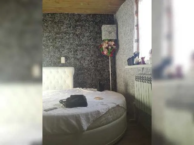 Live sex webcam photo for AlisaKisa555 #272185981