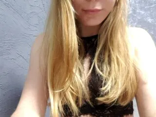 Live sex webcam photo for Alisabadslut #191150907