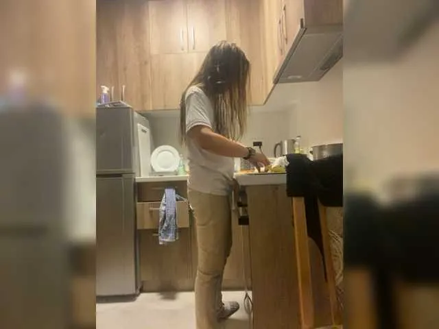 Live sex webcam photo for Alisasqrl #276448304