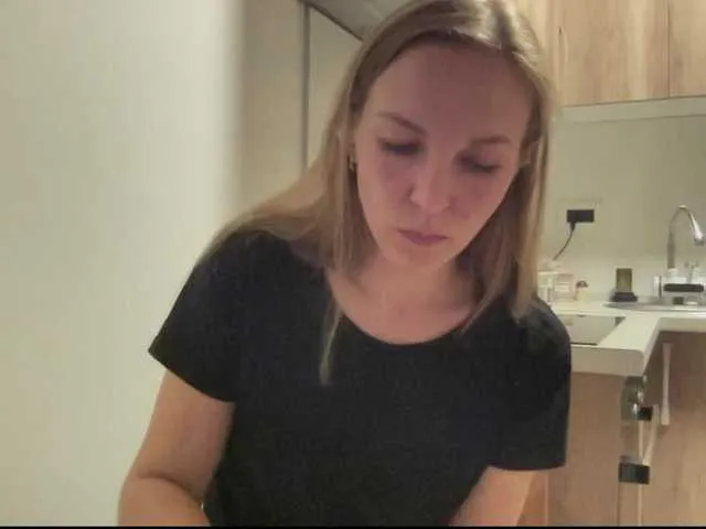 Live sex webcam photo for Alisasqrl #276503383